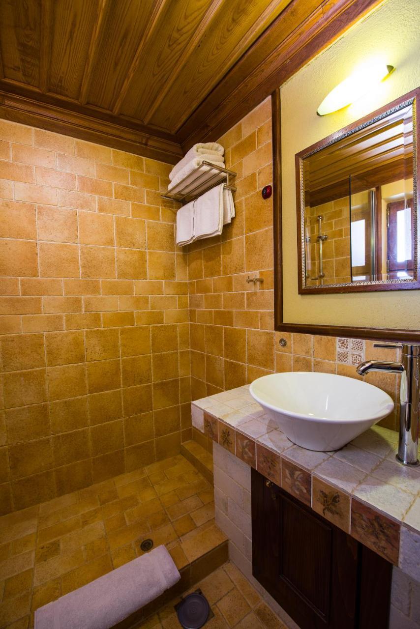Boutique Hotel Kokkino Spiti Véria Extérieur photo